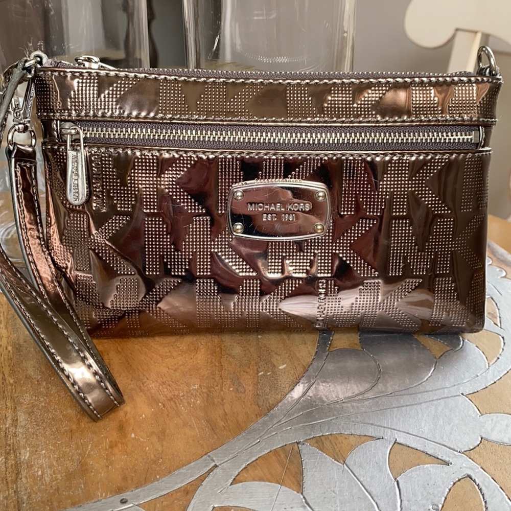 Michael Kors Wristlet- Silver